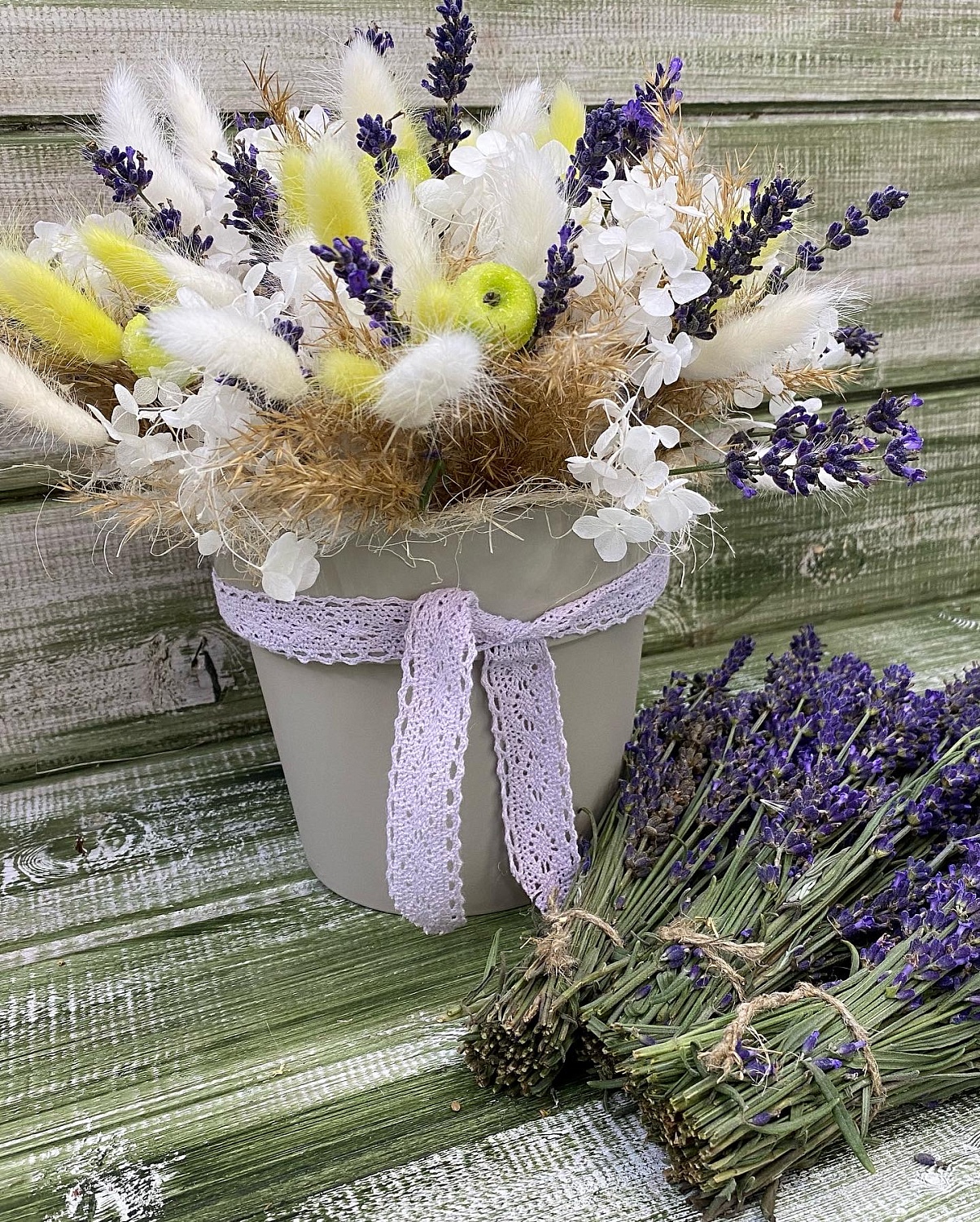 В продаже букетики лаванды от 100 руб.